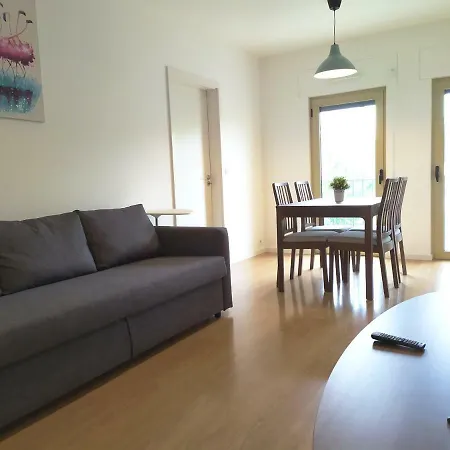 Lisbon Apartment -Free Parking *