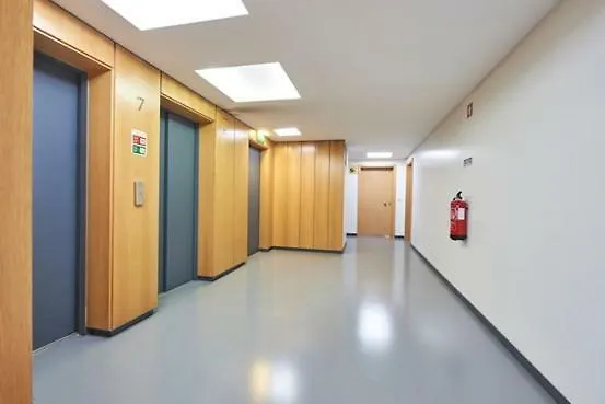 Lisbon Apartment -Free Parking